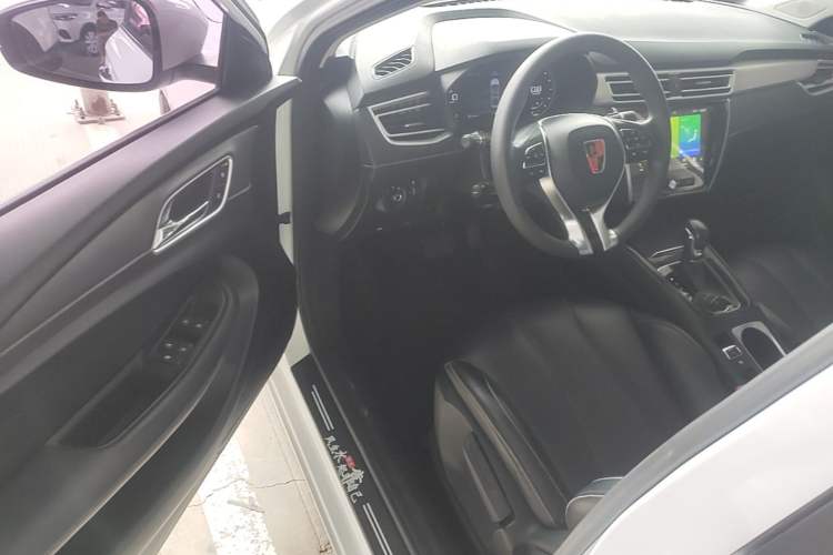 Used Roewe i5 2020 1.5L Automatic 4G Connect Luxury Flagship Edition Driver Seat