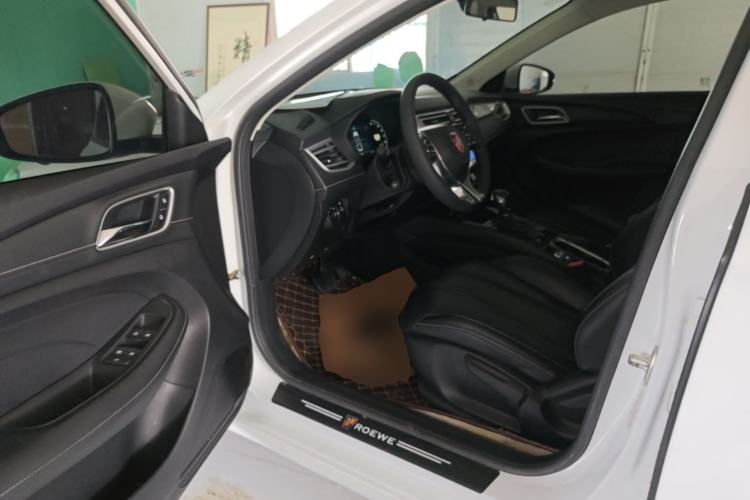 Used Roewe i5 2020 1.5L Automatic 4G Connect Luxury Flagship Edition Driver Seat