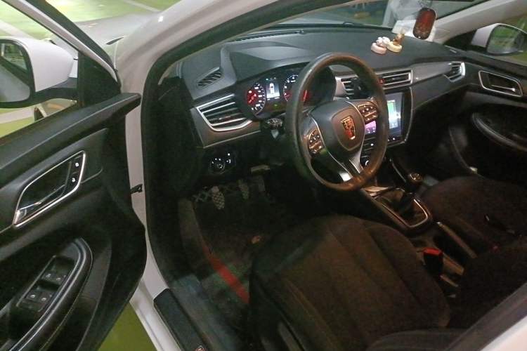 Used Roewe i5 2020 1.5L Manual 4G Connect Luxury Edition Driver Seat