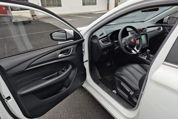 Used Roewe i5 2020 1.5L Automatic 4G Connect Luxury Flagship Edition Driver Seat