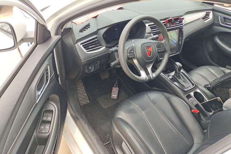 Used Roewe i5 2020 1.5L Automatic 4G Connect Luxury Flagship Edition Driver Seat