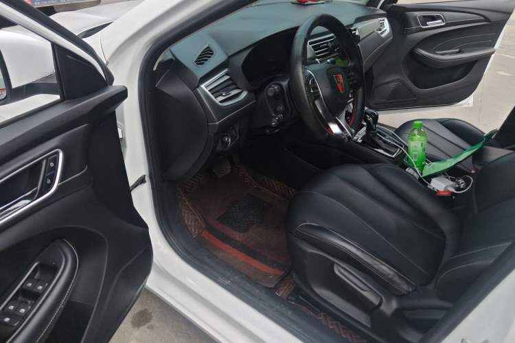 Used Roewe i5 2020 1.5L Automatic 4G Connect Luxury Flagship Edition Driver Seat