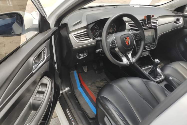 Used Roewe i5 2020 1.5L Manual 4G Connect Leehao Flagship Edition Driver Seat