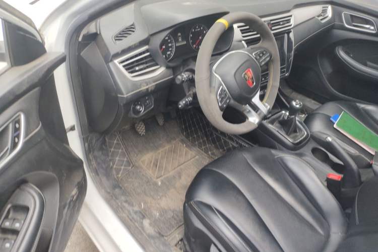 Used Roewe i5 2020 1.5L Manual 4G Connect Leehao Flagship Edition Driver Seat