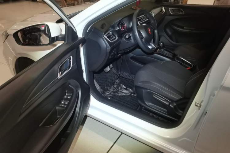 Used Roewe i5 2020 1.5L Automatic 4G Connected Linghao Edition Driver Seat