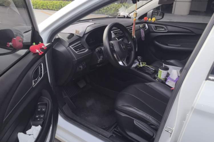 Used Roewe i5 2020 1.5L Automatic 4G Connect Luxury Flagship Edition Driver Seat
