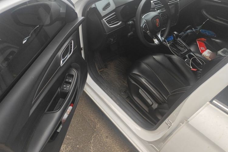 Used Roewe i5 2020 1.5L Automatic 4G Connect Luxury Flagship Edition Driver Seat