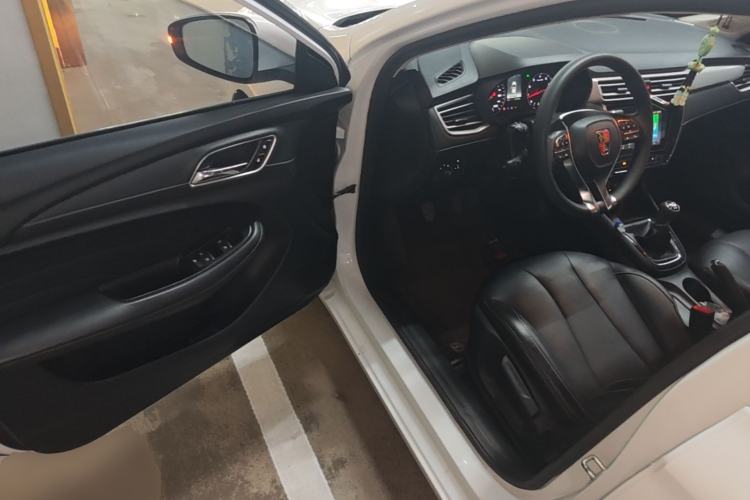 Used Roewe i5 2020 1.5L Manual 4G Connect Leehao Flagship Edition Driver Seat