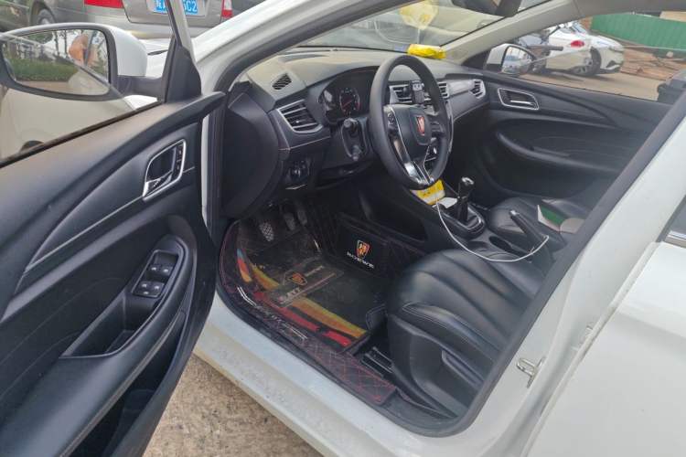 Used Roewe i5 2020 1.5L Manual 4G Connect Leehao Flagship Edition Driver Seat