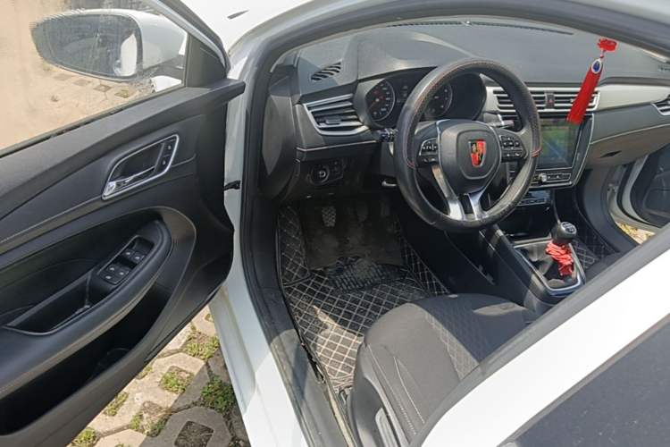Used Roewe i5 2020 1.5L Manual 4G Connect Luxury Edition Driver Seat