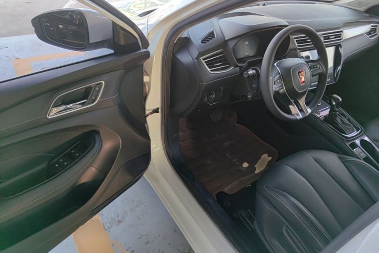 Used Roewe i5 2020 1.5L Automatic 4G Connect Luxury Flagship Edition Driver Seat