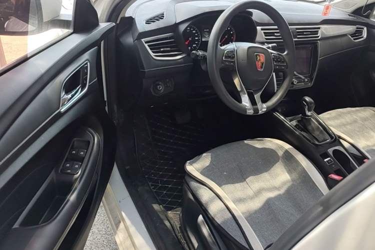Used Roewe i5 2020 1.5L Automatic 4G Connected Linghao Edition Driver Seat