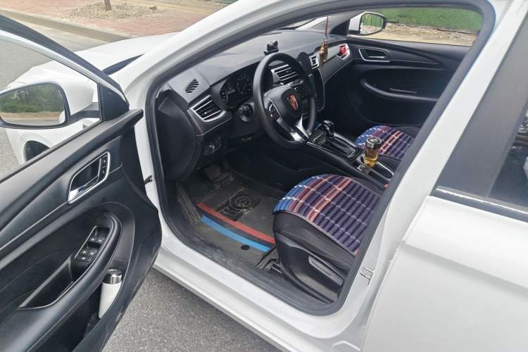 Used Roewe i5 2020 1.5L Automatic 4G Connected Linghao Edition Driver Seat