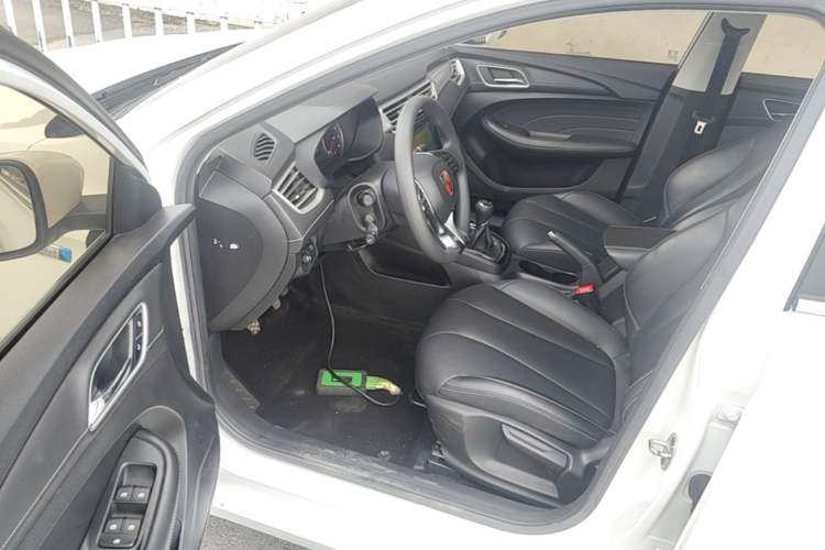 Used Roewe i5 2020 1.5L Manual 4G Connect Leehao Flagship Edition Driver Seat
