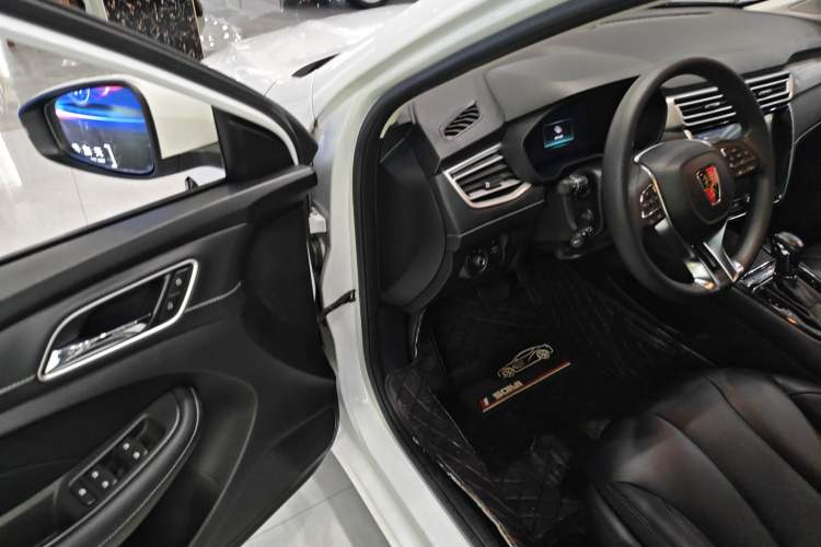 Used Roewe i5 2020 1.5L Automatic 4G Connect Luxury Flagship Edition Driver Seat