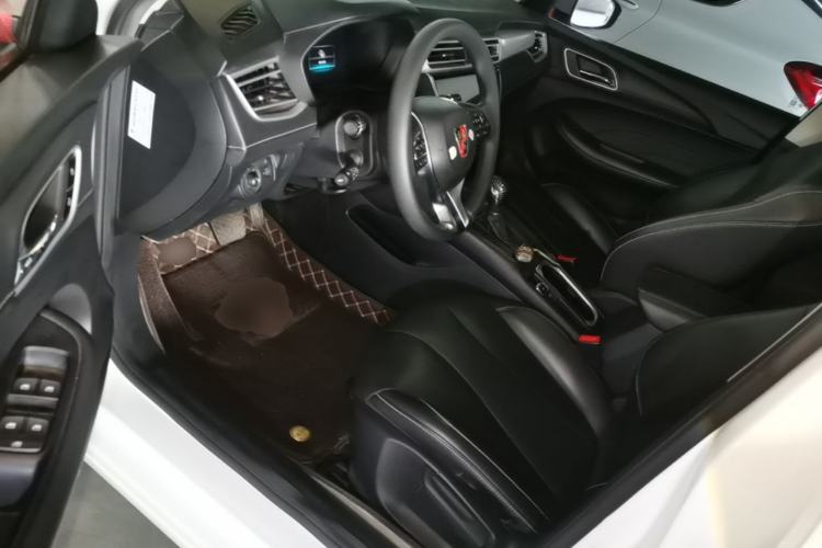 Used Roewe i5 2020 1.5L Automatic 4G Connect Luxury Flagship Edition Driver Seat