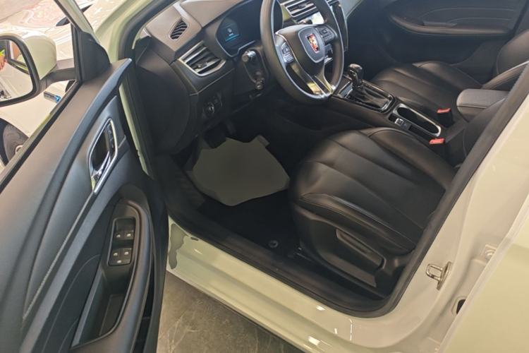 Used Roewe i5 2020 1.5L Automatic 4G Connect Luxury Flagship Edition Driver Seat