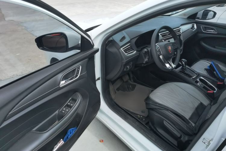 Used Roewe i5 2020 1.5L Automatic 4G Connect Luxury Flagship Edition Driver Seat