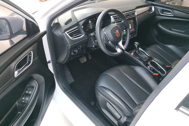 Used Roewe i5 2020 1.5L Automatic 4G Connect Luxury Flagship Edition Driver Seat