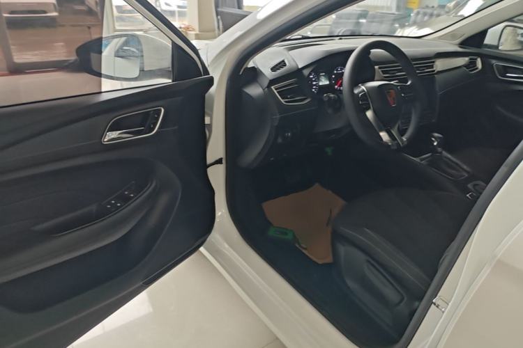 Used Roewe i5 2020 1.5L Automatic 4G Connected Linghao Edition Driver Seat