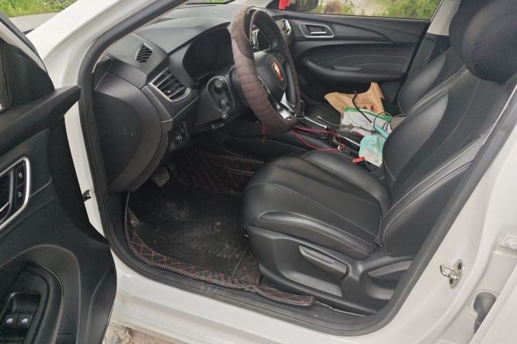 Used Roewe i5 2020 1.5L Automatic 4G Connect Luxury Flagship Edition Driver Seat