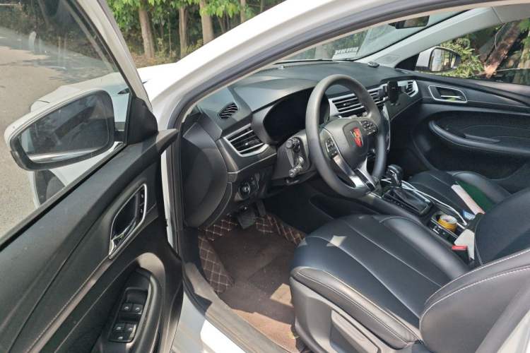 Used Roewe i5 2020 1.5L Automatic 4G Connect Luxury Flagship Edition Driver Seat