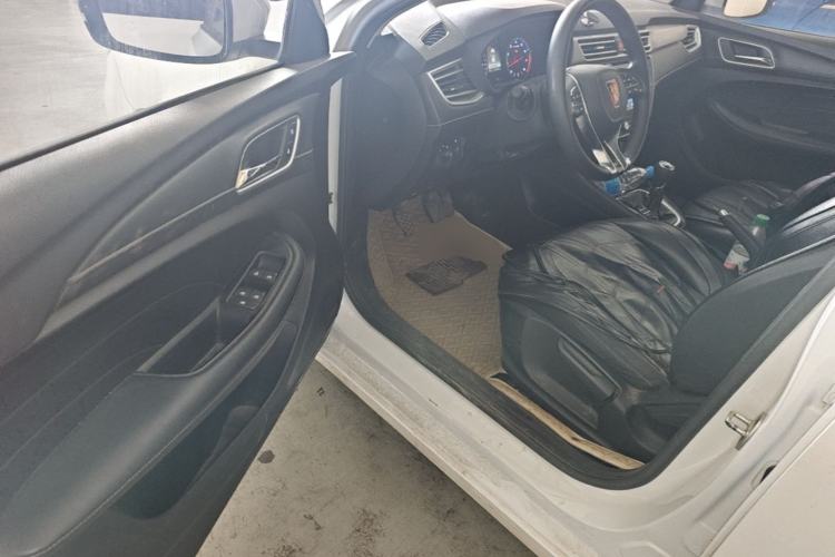 Used Roewe i5 2020 1.5L Manual 4G Connect Luxury Edition Driver Seat