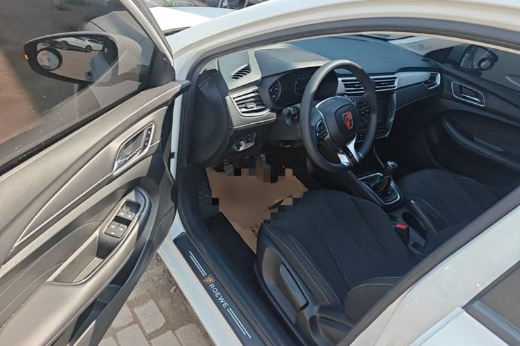 Used Roewe i5 2020 1.5L Manual 4G Connect Luxury Edition Driver Seat