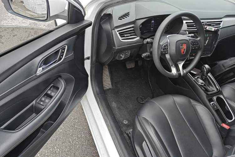 Used Roewe i5 2020 1.5L Automatic 4G Connect Luxury Flagship Edition Driver Seat
