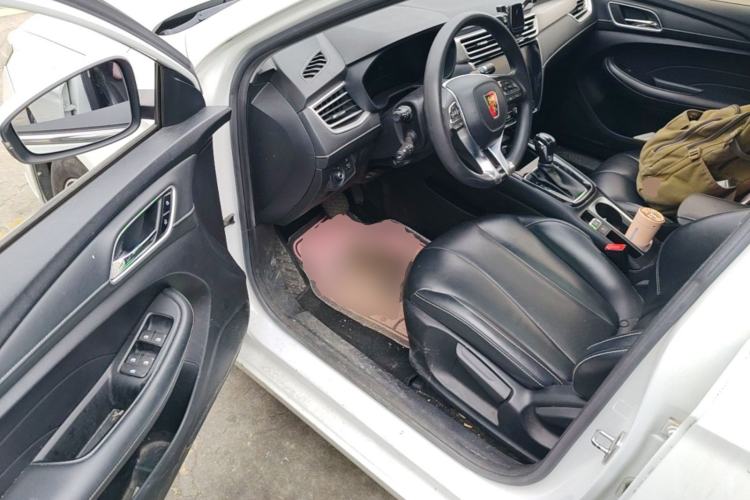 Used Roewe i5 2020 1.5L Automatic 4G Connect Luxury Flagship Edition Driver Seat