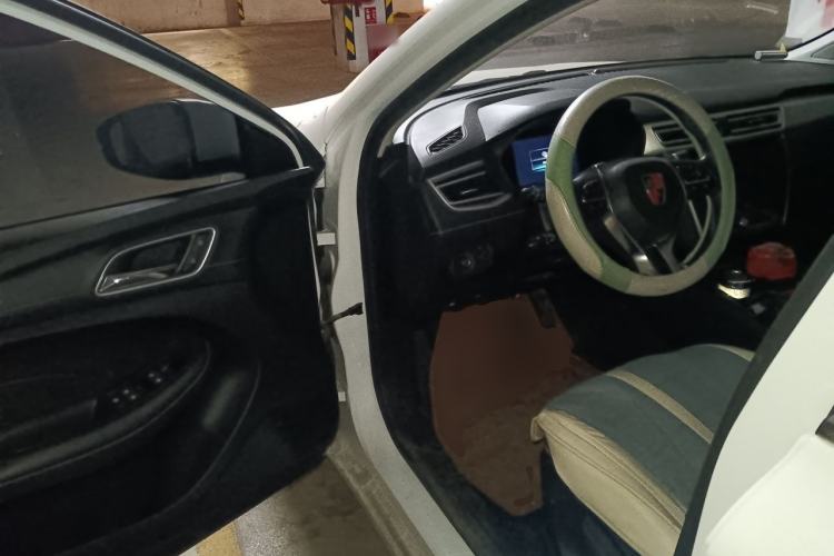 Used Roewe i5 2020 1.5L Automatic 4G Connect Luxury Flagship Edition Driver Seat
