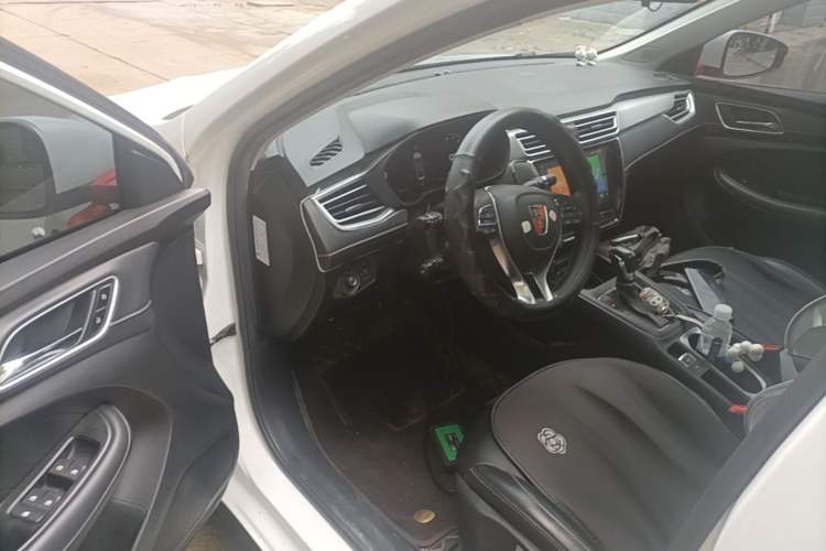 Used Roewe i5 2020 1.5L Automatic 4G Connect Luxury Flagship Edition Driver Seat