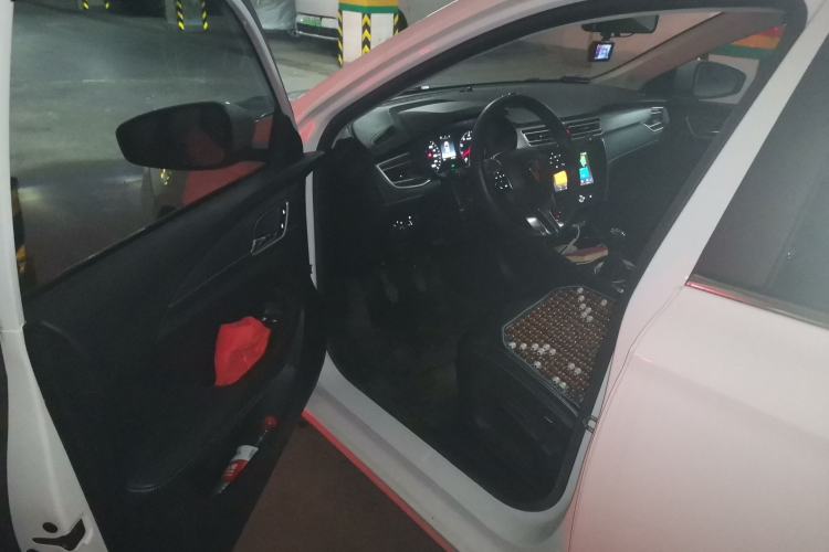 Used Roewe i5 2020 1.5L Manual 4G Connect Leehao Flagship Edition Driver Seat