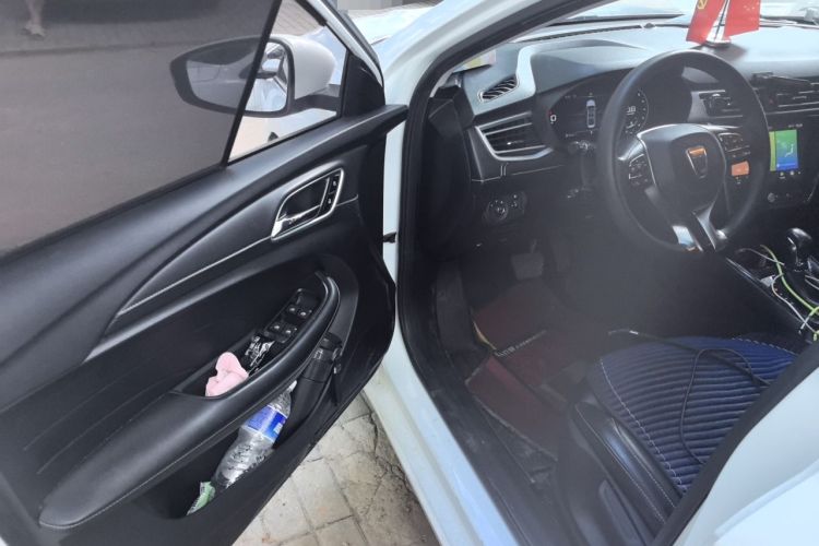 Used Roewe i5 2020 1.5L Automatic 4G Connect Luxury Flagship Edition Driver Seat