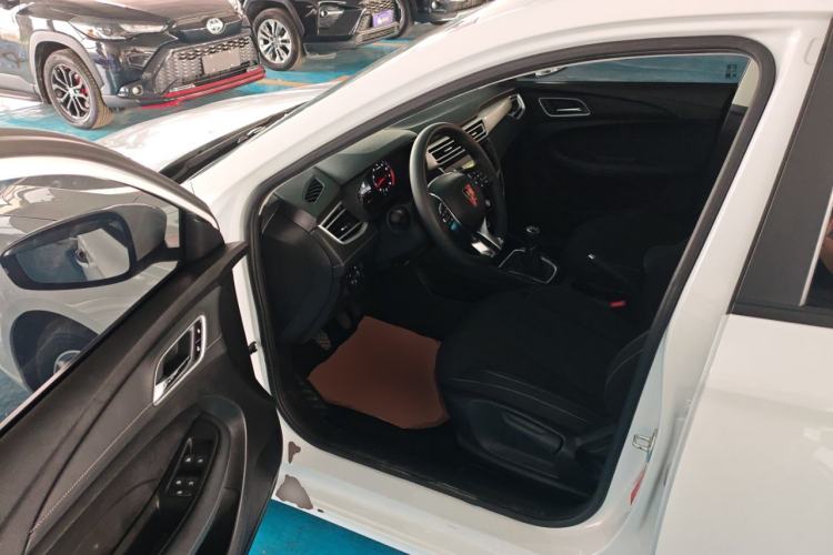 Used Roewe i5 2020 1.5L Manual 4G Connect Luxury Edition Driver Seat