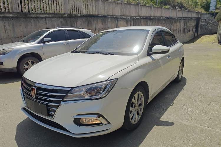 Used Roewe i5 2020 1.5L Manual 4G Connect Luxury Edition Guazi used car, China used car export, Used car for sale, Used cars, Cheapest cars for sale