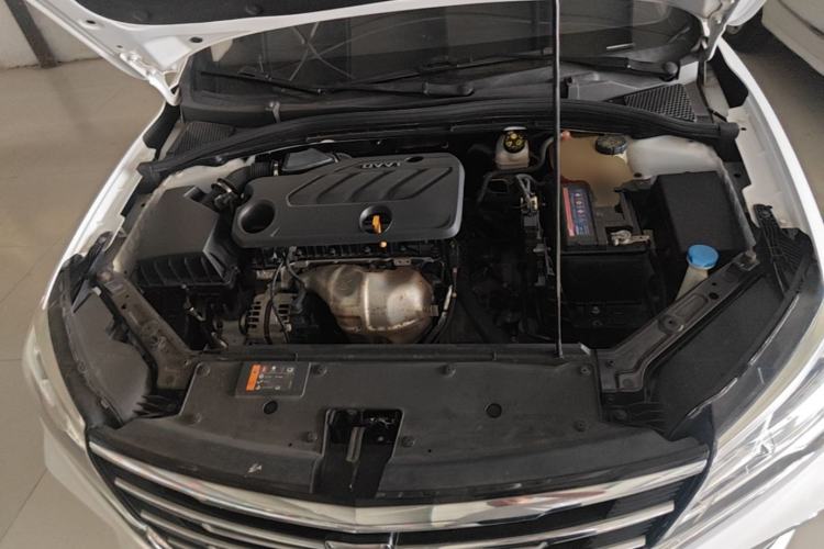 Used Roewe i5 2020 1.5L Automatic 4G Connect Luxury Flagship Edition Engine Bay