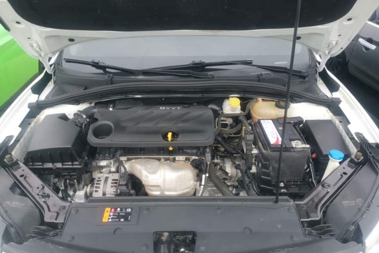 Used Roewe i5 2020 1.5L Automatic 4G Connect Luxury Flagship Edition Engine Bay