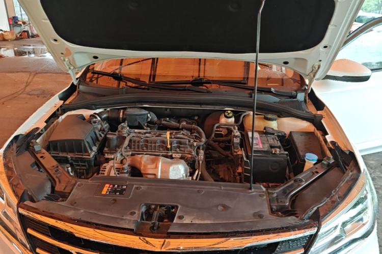 Used Roewe i5 2020 1.5L Automatic 4G Connected Linghao Edition Engine Bay