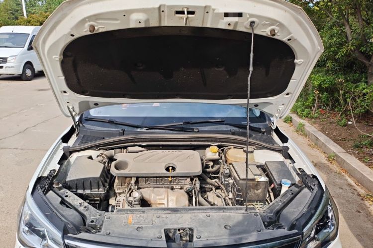 Used Roewe i5 2020 1.5L Automatic 4G Connect Luxury Flagship Edition Engine Bay