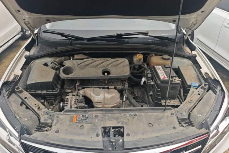 Used Roewe i5 2020 1.5L Automatic 4G Connect Luxury Flagship Edition Engine Bay