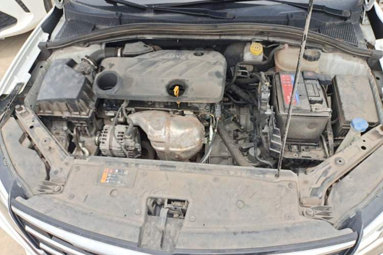 Used Roewe i5 2020 1.5L Automatic 4G Connect Luxury Flagship Edition Engine Bay
