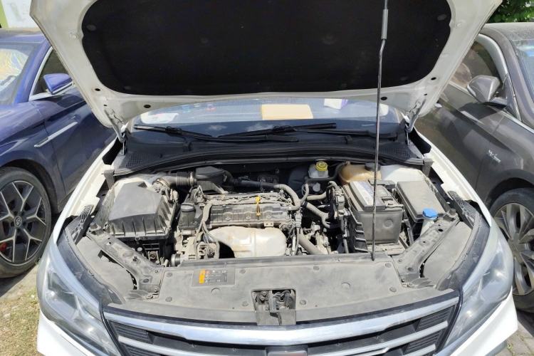 Used Roewe i5 2020 1.5L Manual 4G Connect Luxury Edition Engine Bay