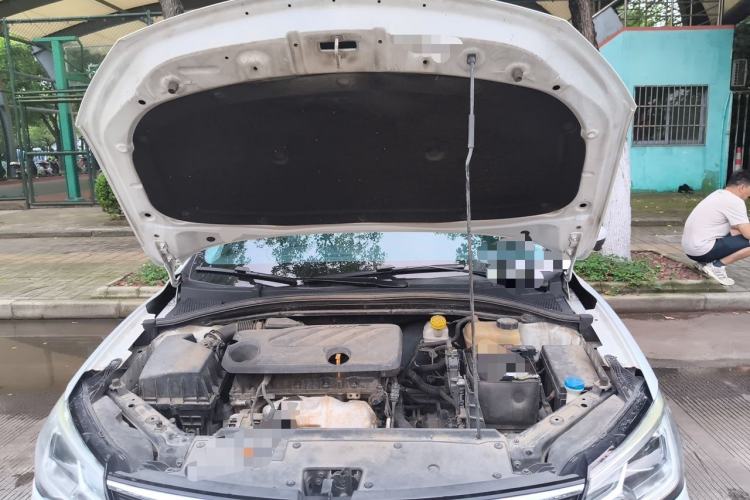 Used Roewe i5 2020 1.5L Automatic 4G Connect Luxury Flagship Edition Engine Bay