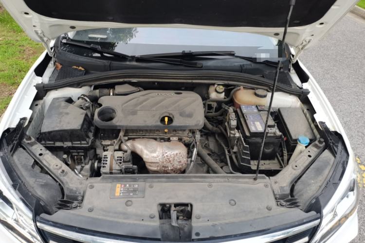 Used Roewe i5 2020 1.5L Automatic 4G Connect Luxury Flagship Edition Engine Bay