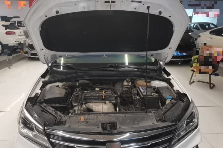 Used Roewe i5 2020 1.5L Automatic 4G Connected Linghao Edition Engine Bay