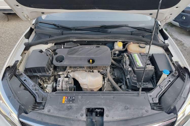 Used Roewe i5 2020 1.5L Automatic 4G Connect Luxury Flagship Edition Engine Bay