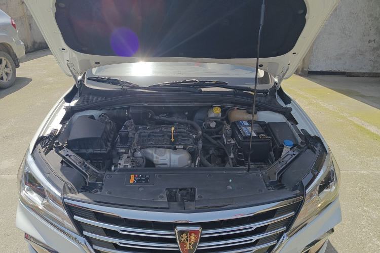 Used Roewe i5 2020 1.5L Manual 4G Connect Luxury Edition Engine Bay