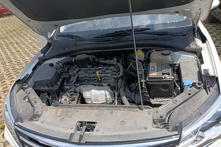 Used Roewe i5 2020 1.5L Manual 4G Connect Luxury Edition Engine Bay