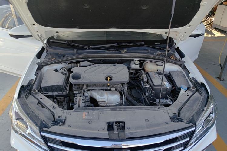 Used Roewe i5 2020 1.5L Automatic 4G Connect Luxury Flagship Edition Engine Bay
